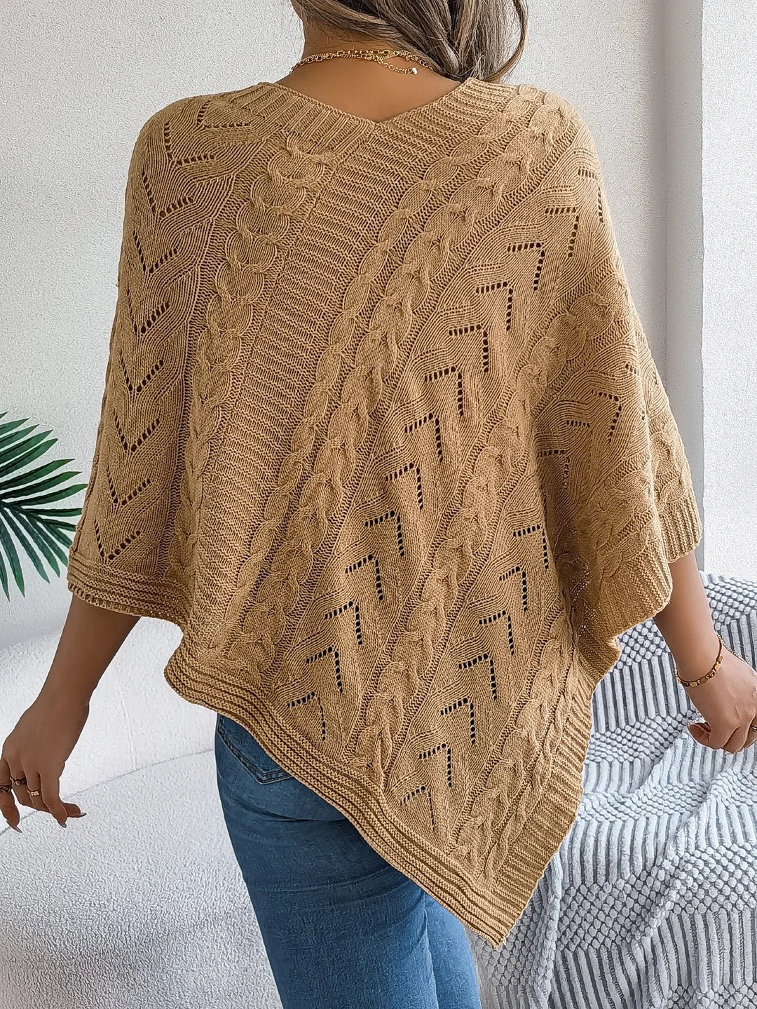 Izabela | Sweter Poncho Damski z Warkoczowym Splotem Oversize