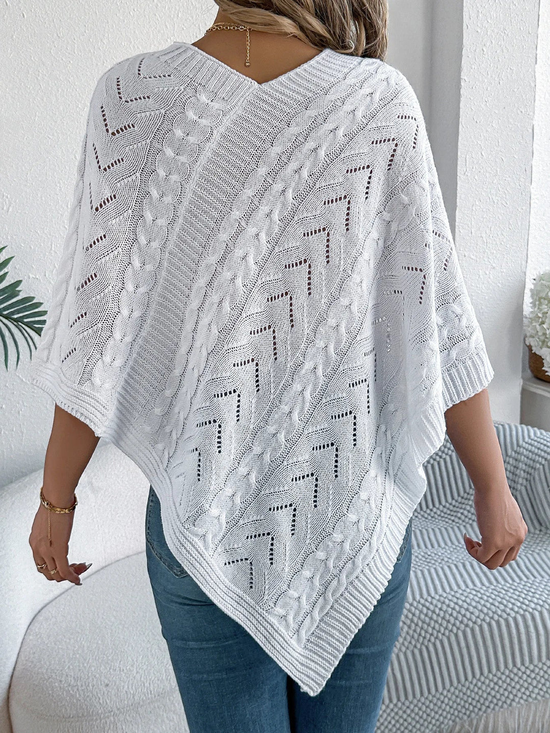 Izabela | Sweter Poncho Damski z Warkoczowym Splotem Oversize