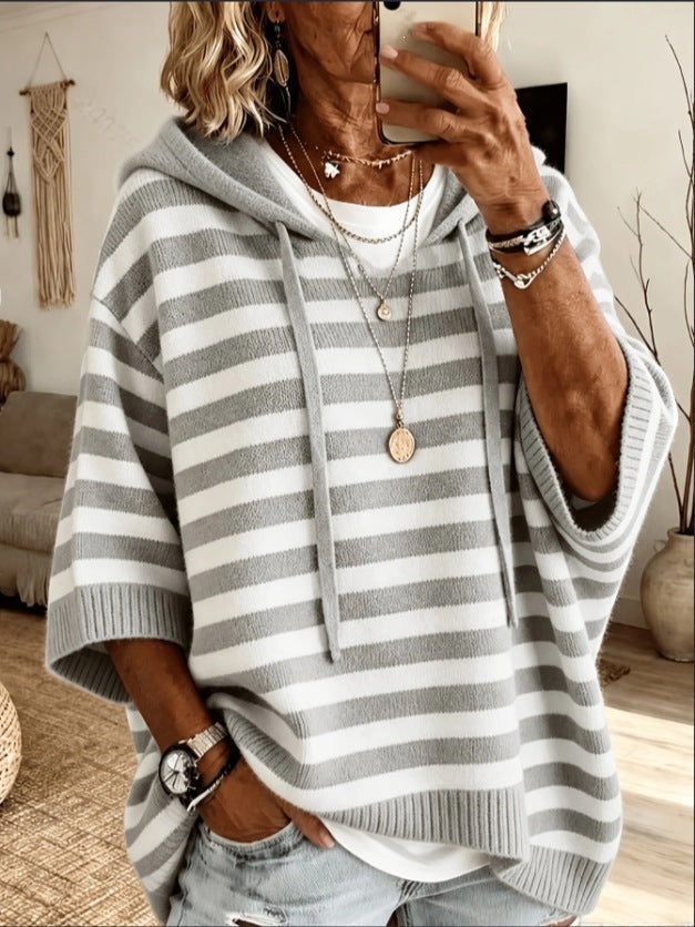 Joanna | Sweter Oversize Damski z Kapturem Poncho Dzianinowy