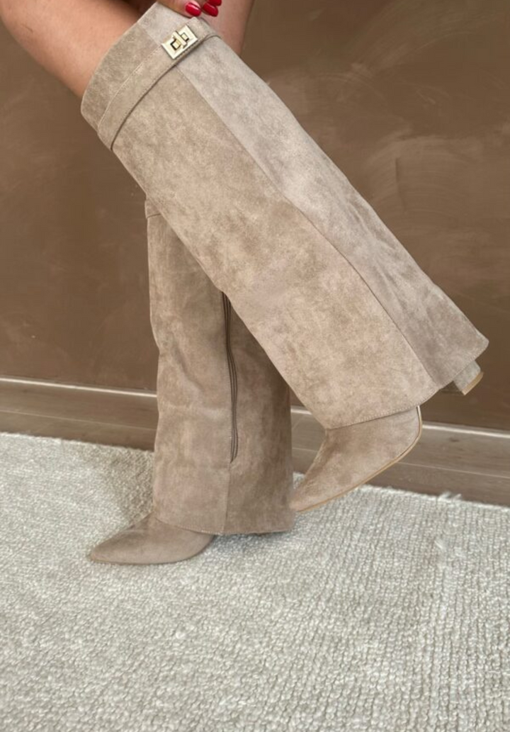 Weronika | Kozaki Skórzane do Kolan Damskie Szpiczasty Nosek Klamra