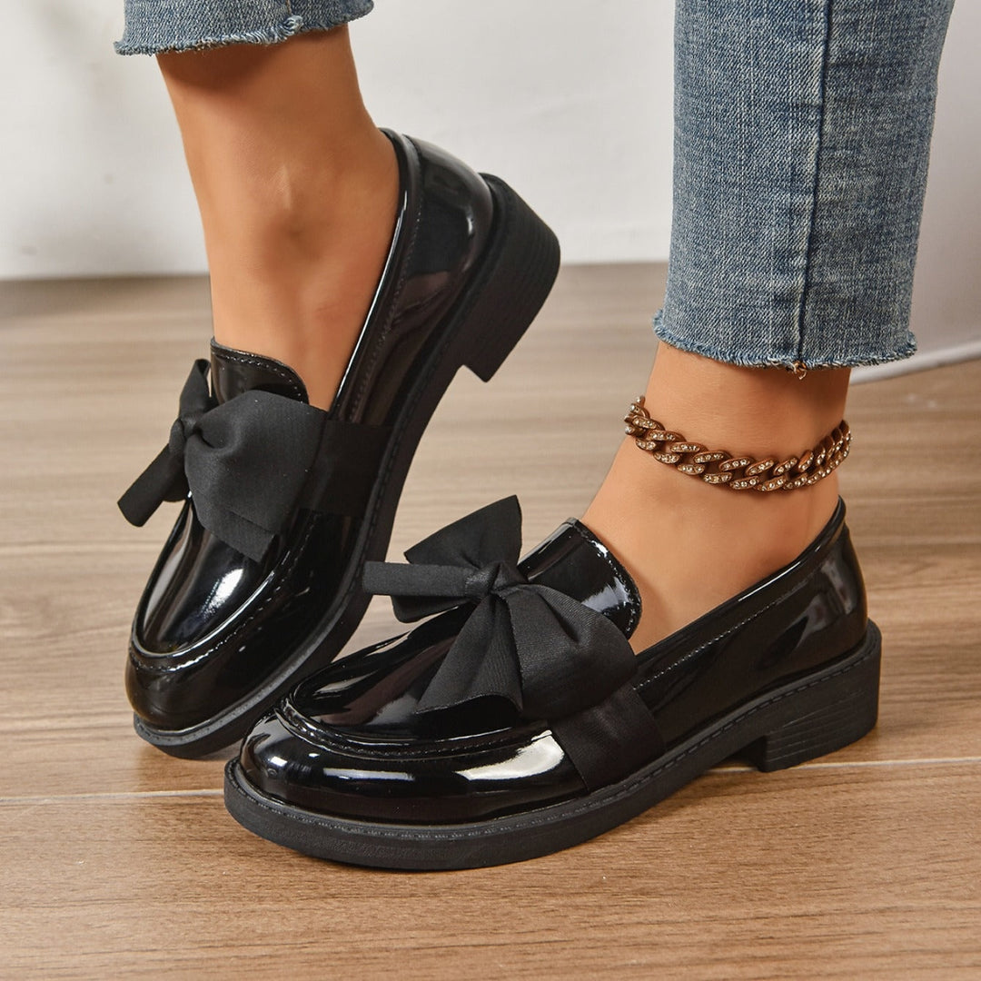 Wiktoria | Buty Oxford ze Skóry Lakierowanej Damskie z Kokardką