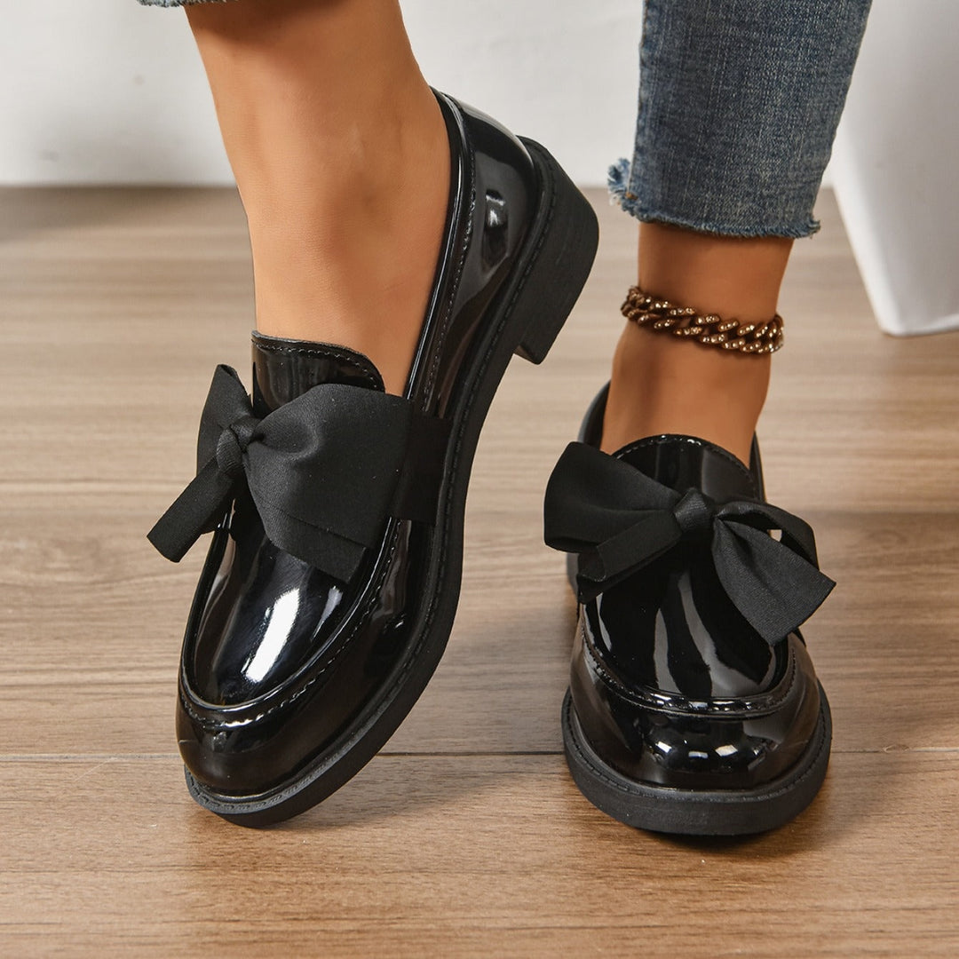Wiktoria | Buty Oxford ze Skóry Lakierowanej Damskie z Kokardką