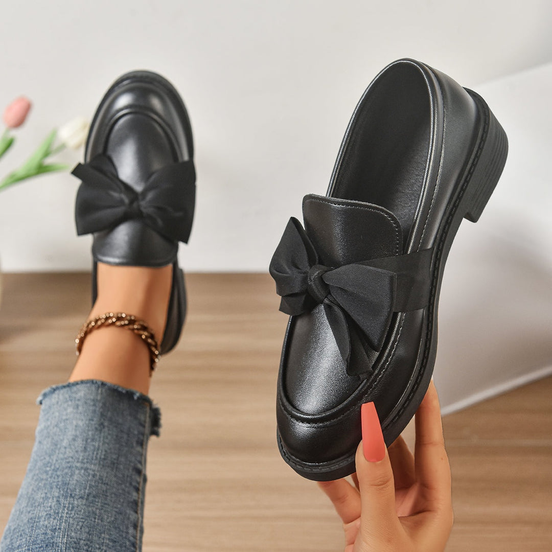 Wiktoria | Buty Oxford ze Skóry Lakierowanej Damskie z Kokardką