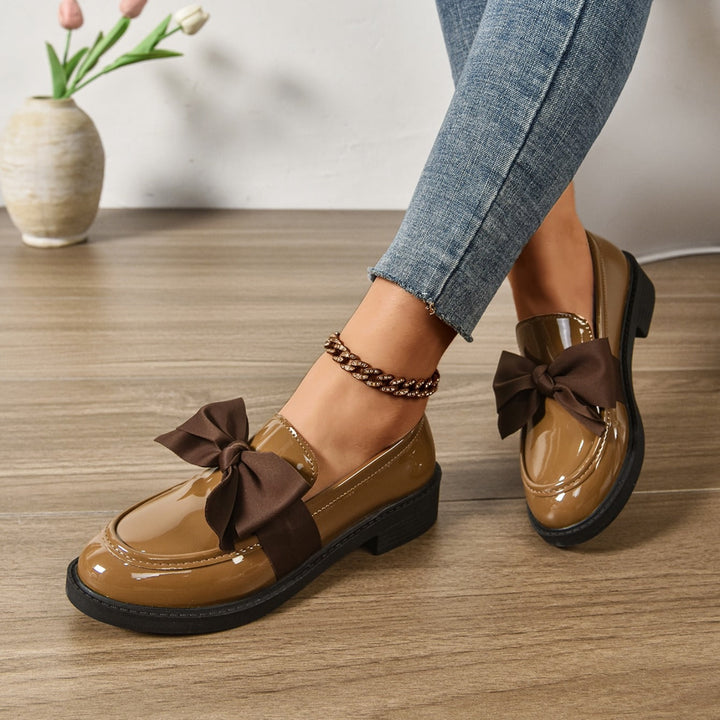 Wiktoria | Buty Oxford ze Skóry Lakierowanej Damskie z Kokardką