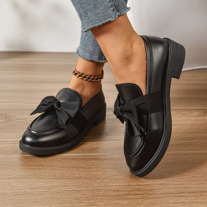 Wiktoria | Buty Oxford ze Skóry Lakierowanej Damskie z Kokardką