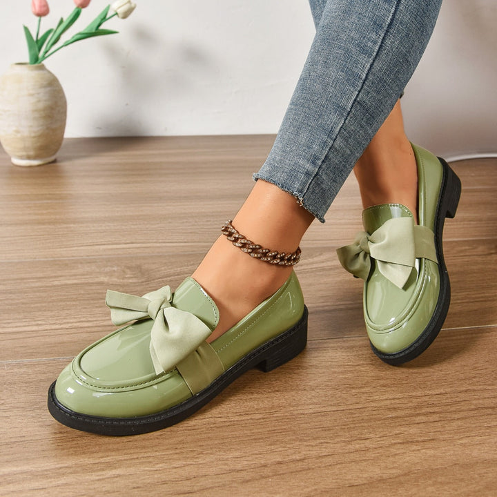 Wiktoria | Buty Oxford ze Skóry Lakierowanej Damskie z Kokardką